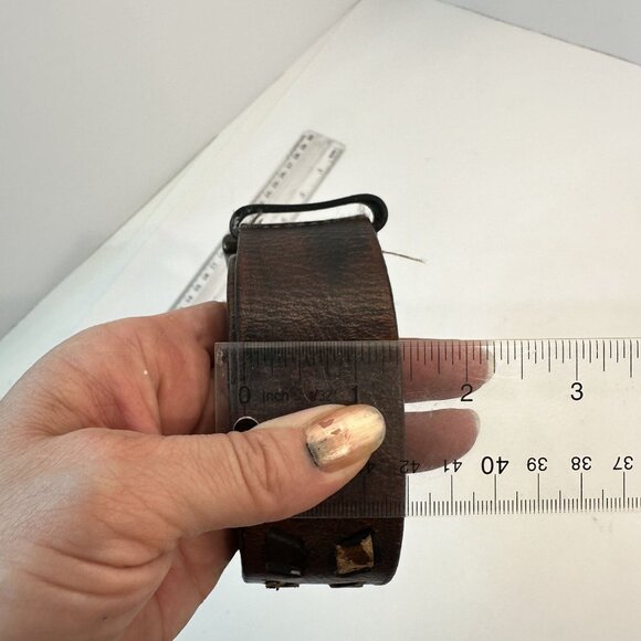 Vintage Brown Leather Belt Rustic Buckle Cutout Design 1.5 in 2X 43 in Everyday - Picture 2 of 11